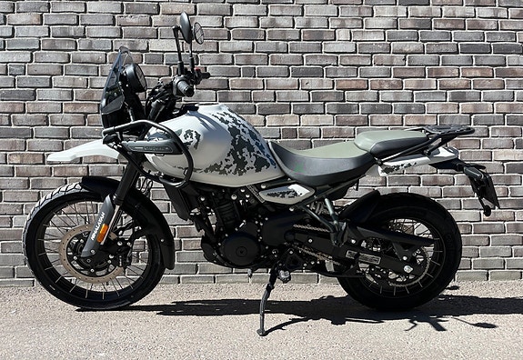 Royal Enfield Himalayan 452 7 of 13