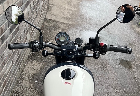 Royal Enfield Shotgun 650 6 of 15