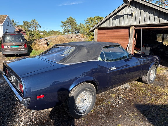 Ford Mustang 9 of 16