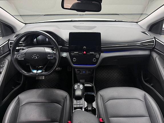 Hyundai IONIQ 12 of 23