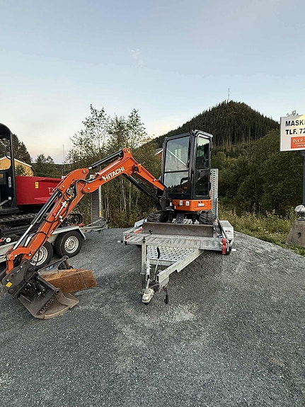 Hitachi ZX26u 13 of 15