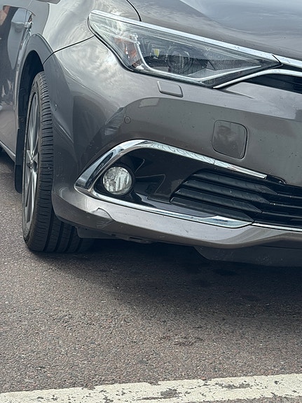 Toyota Auris 7 of 9