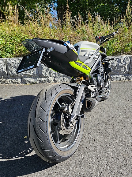 Triumph Street Triple MOTO2 Edition 4 of 11