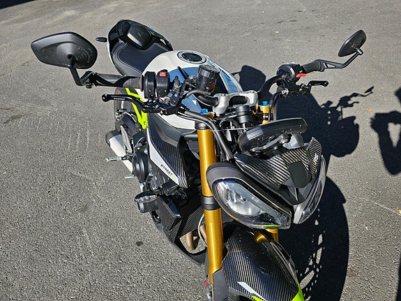 Triumph Street Triple MOTO2 Edition 6 of 11