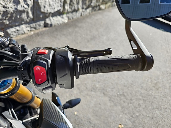 Triumph Street Triple MOTO2 Edition 11 of 11