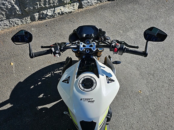 Triumph Street Triple MOTO2 Edition 9 of 11