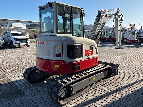 Takeuchi TB350R korthekk, 4år/4000t garanti 6 of 10
