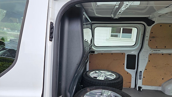 Ford Transit Custom 10 of 20