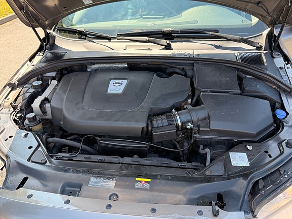 Volvo XC70 25 of 30