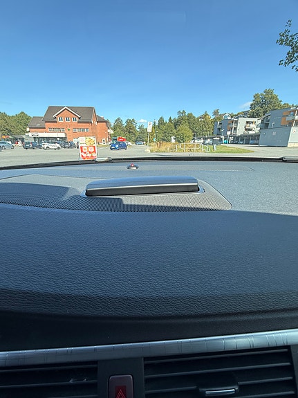 Volvo XC70 18 of 30