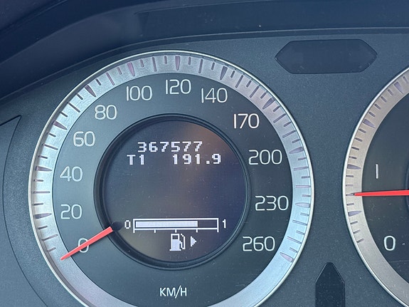 Volvo XC70 14 of 30