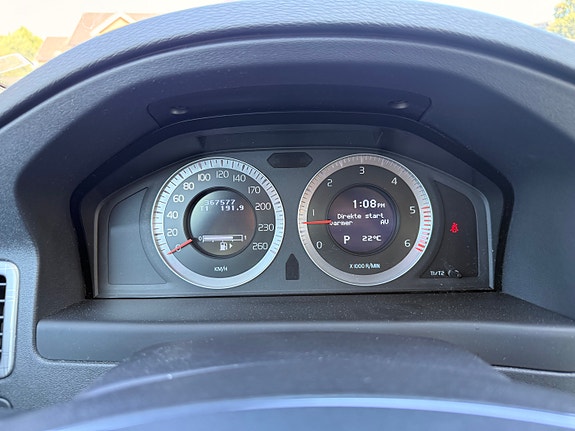 Volvo XC70 11 of 30