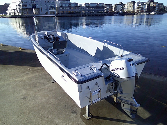 Kampanje Hobby 555 Fisk - Honda 50 LRTU 2 of 11