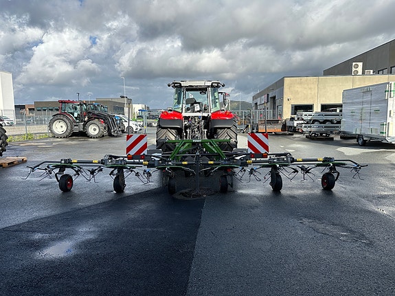 Fendt Lotus 770 4 of 9