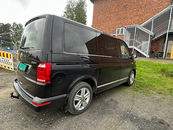 Volkswagen Caravelle 14 of 16