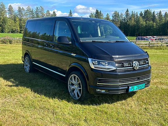 Volkswagen Caravelle 8 of 16