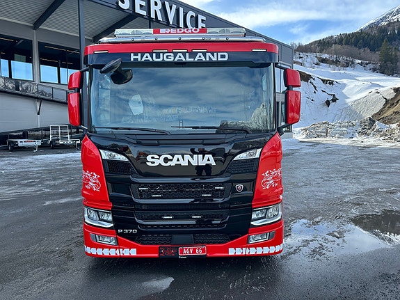 Scania P 420 2 of 5