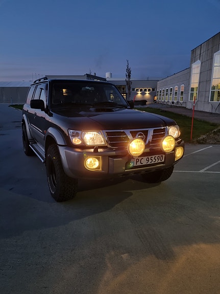Nissan Patrol 2 of 30
