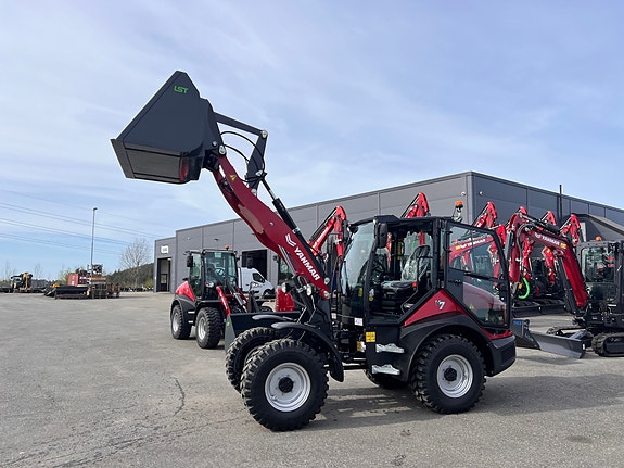 Yanmar V7 3 of 18