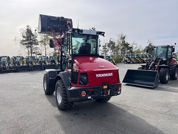 Yanmar V7 4 of 18