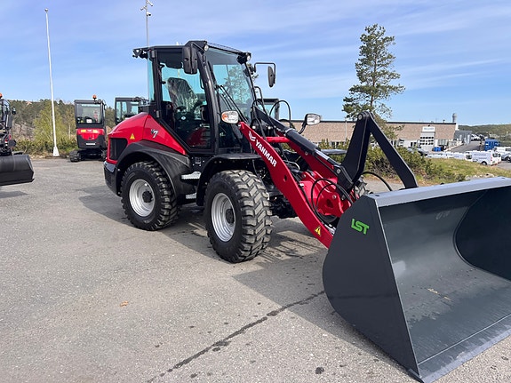 Yanmar V7 15 of 18