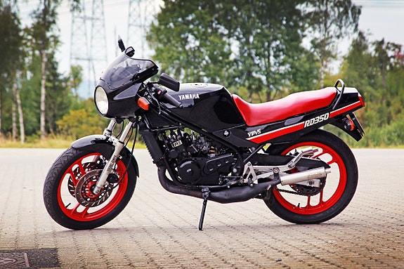 Yamaha RD350 YPVS 2 of 25