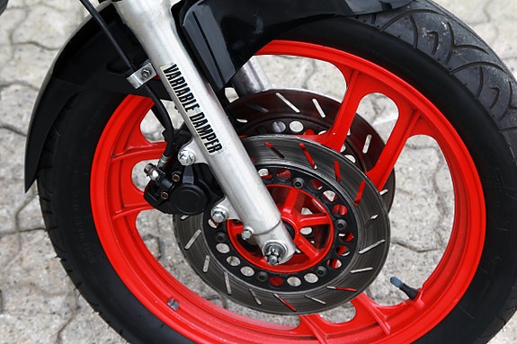 Yamaha RD350 YPVS 14 of 25