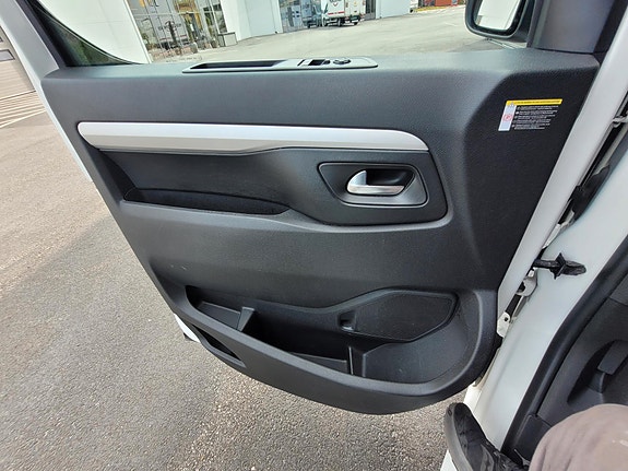Toyota Proace Verso 2 of 16