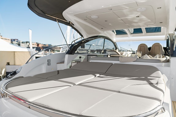 Princess V50 Open 8 of 30