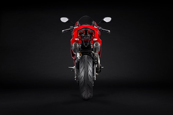 Ducati Panigale V2 + V2 S 9 of 28