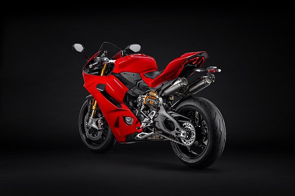Ducati Panigale V2 + V2 S 6 of 28