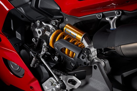 Ducati Panigale V2 + V2 S 14 of 28