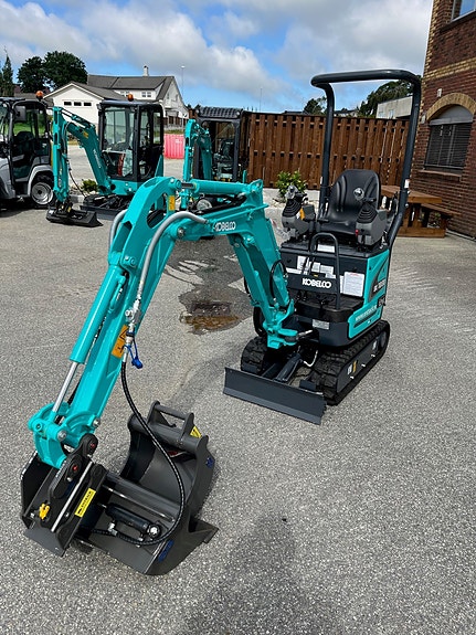 Kobelco SK10SR-2E 3 of 11