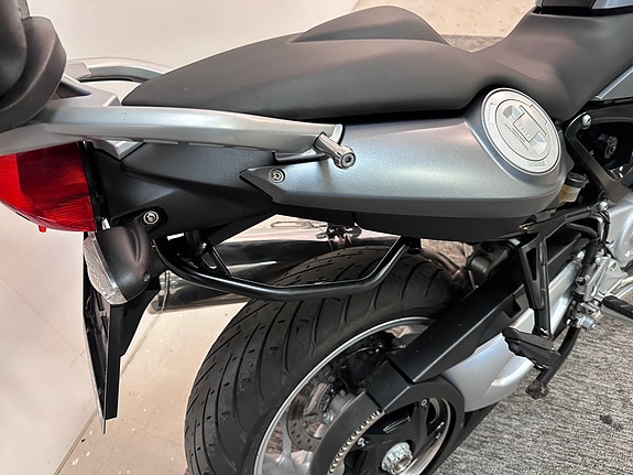 BMW F800 ST 11 of 30
