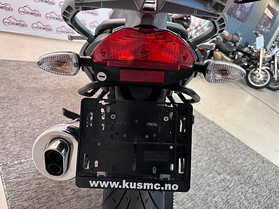 BMW F800 ST 13 of 30