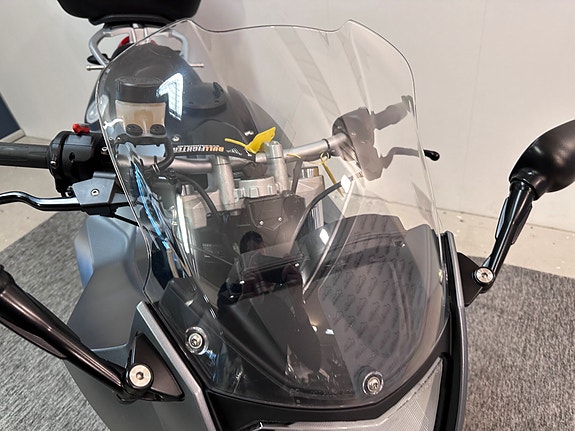 BMW F800 ST 27 of 30
