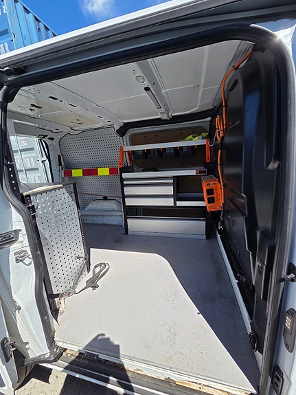 Ford Transit 11 of 25