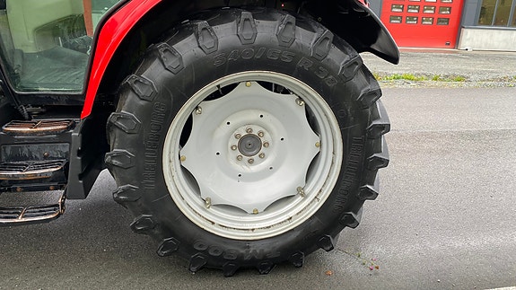 Massey Ferguson 5610 14 of 17