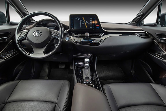 Toyota C-HR 17 of 30