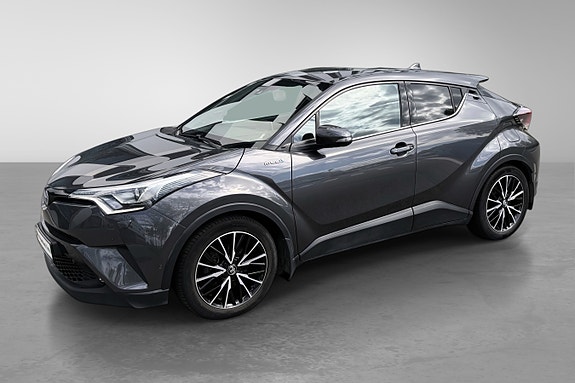 Toyota C-HR 12 of 30
