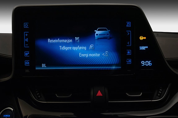 Toyota C-HR 24 of 30