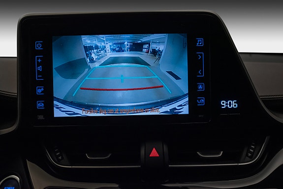 Toyota C-HR 29 of 30
