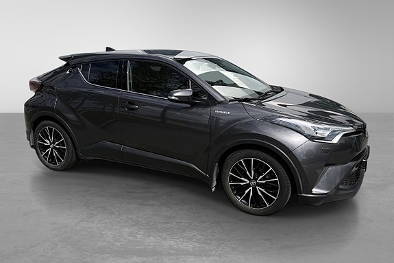 Toyota C-HR 4 of 30