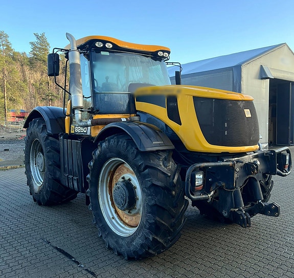 JCB FASTRAC 8250 *4x4 *6.800tim *V=70km/h