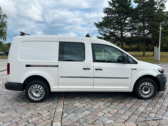 Volkswagen Caddy Maxi 9 of 16