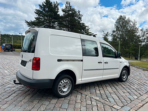 Volkswagen Caddy Maxi 8 of 16