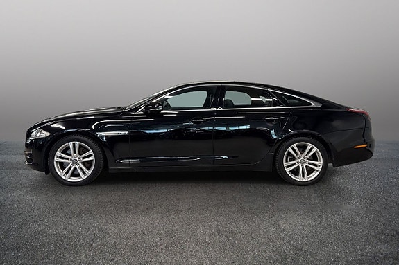 Jaguar XJ 3 of 18