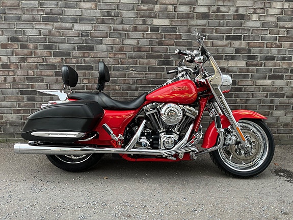 Harley-Davidson ROAD KING FLHRSE3 CVO Screamin Eagle 110 2 of 5