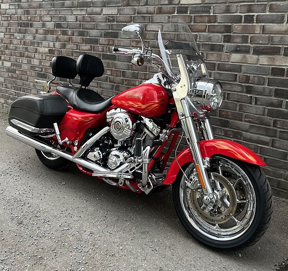 Harley-Davidson ROAD KING FLHRSE3 CVO Screamin Eagle 110 4 of 5