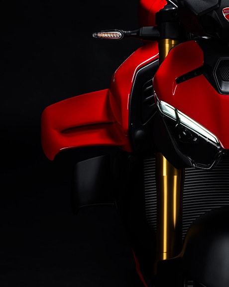 Ducati Streetfighter V4 + V4 S 5 of 5